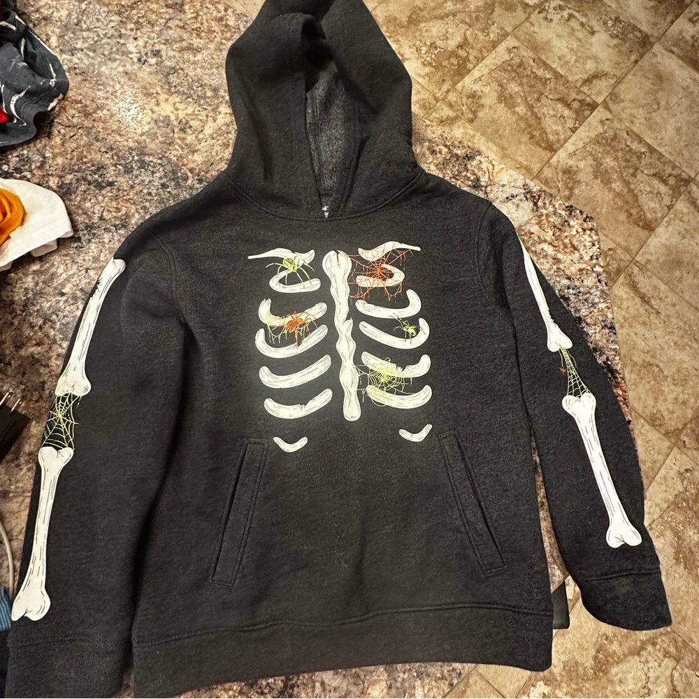 Glow in the dark Halloween youth size 6/7